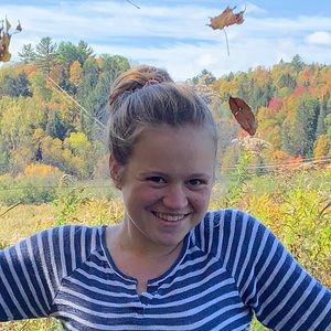 Meet your Posher, Cami